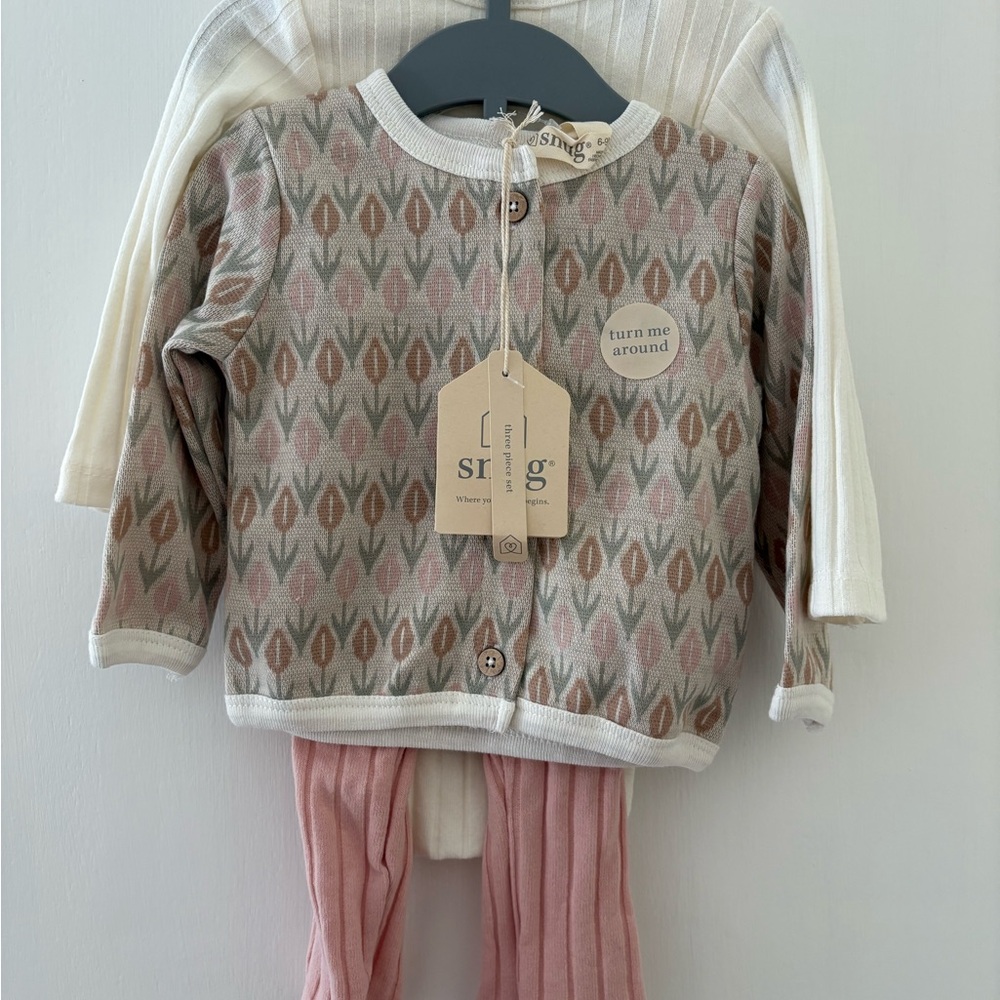 Snug Patterned Baby Cardigan and Pants Set 6-9 months